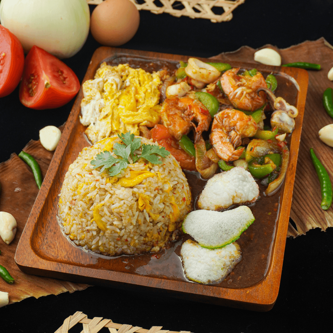 Product photoshoot seafood fried rice plating